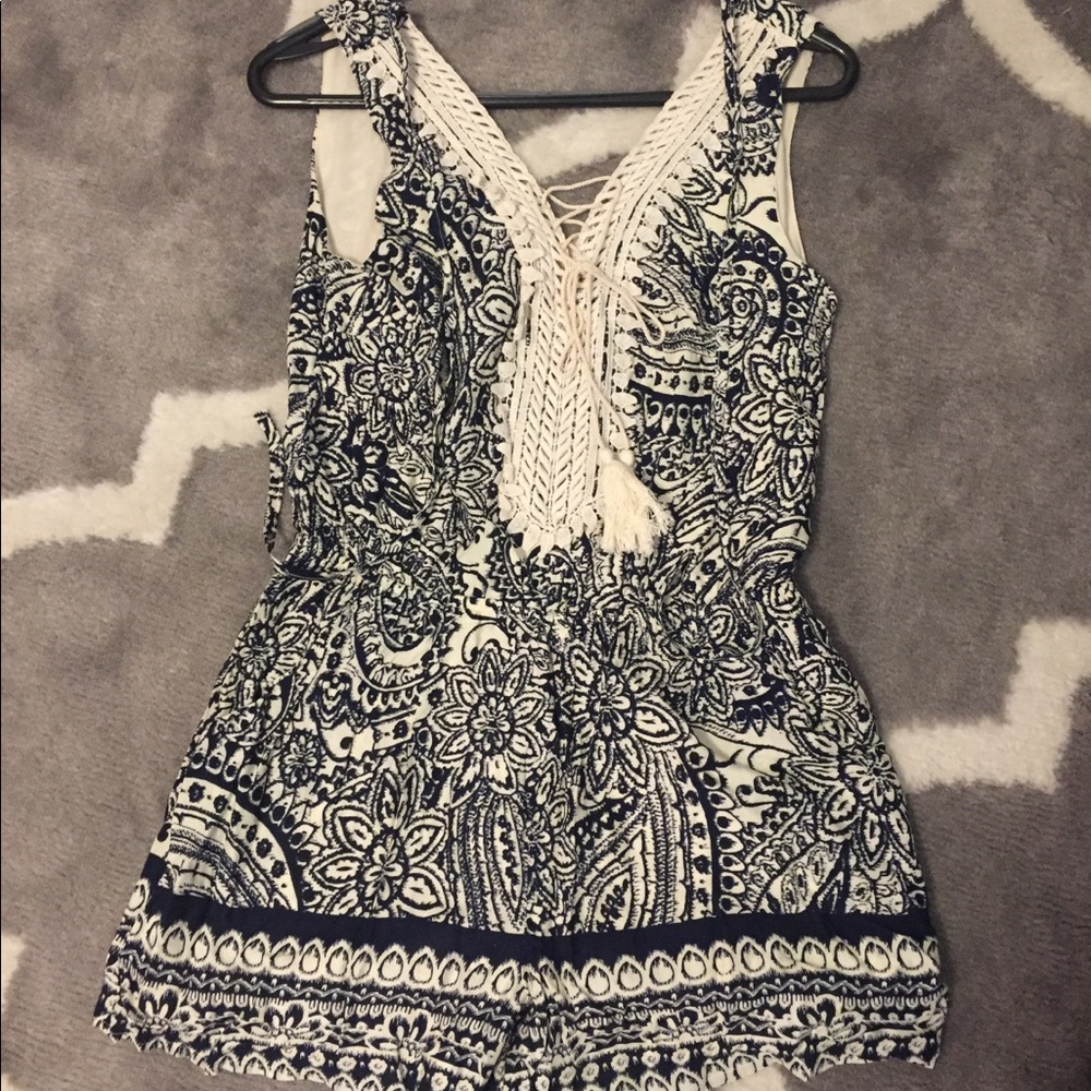 NWT Navy/White Romper Size Small